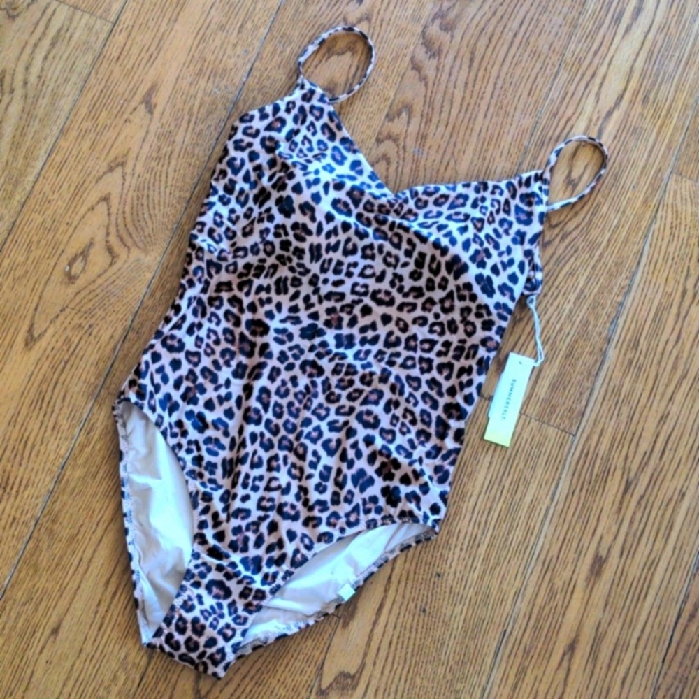 Summersalt leopard